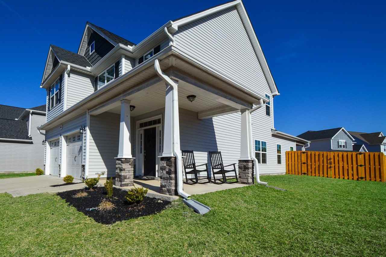 400 Anchor Hitch Ct - Photo 2 of 28