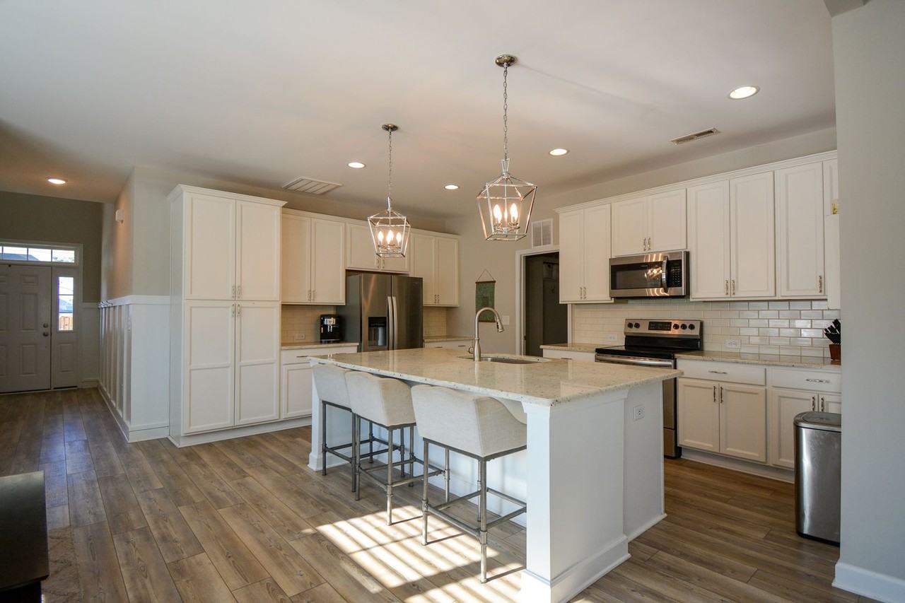 400 Anchor Hitch Ct - Photo 4 of 28