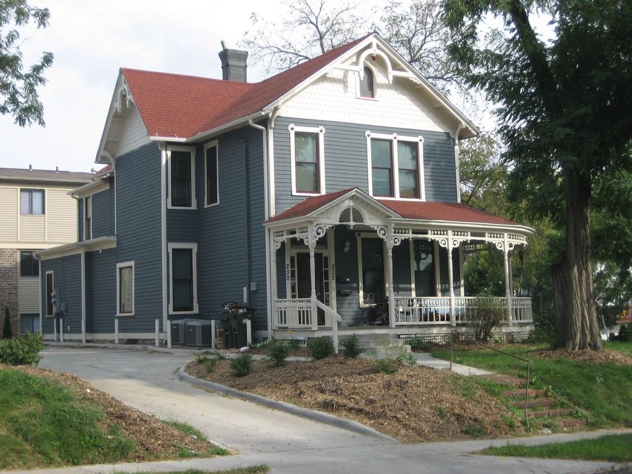 230 South Dodge Street - Photo 2 of 17