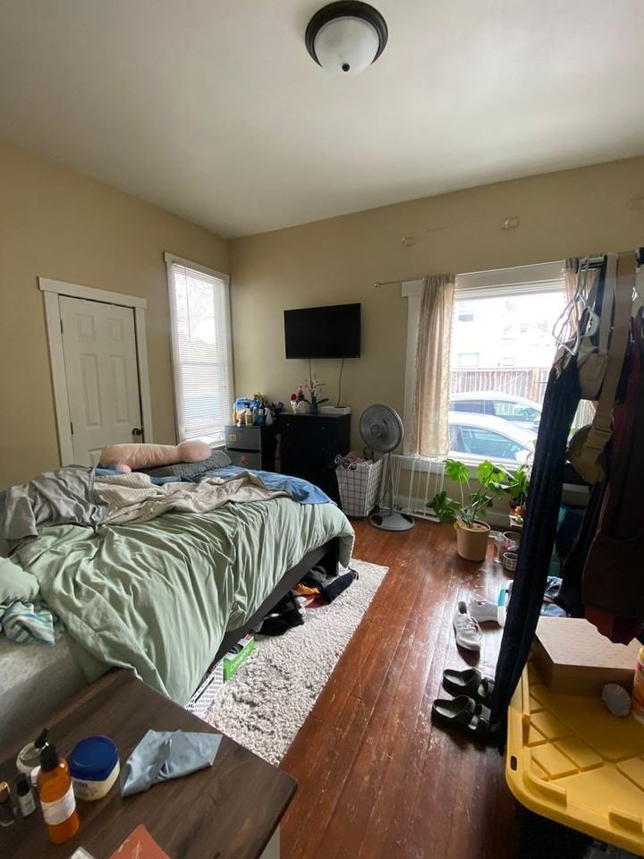 230 South Dodge Street - Photo 6 of 17