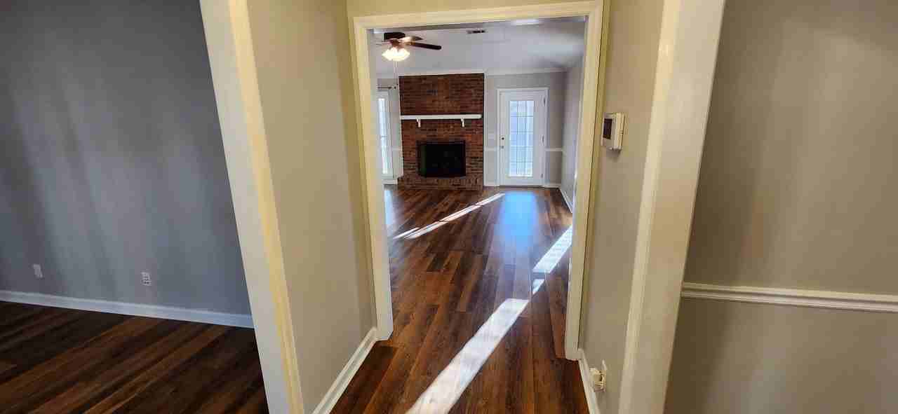 6906 Treetop Ln - Photo 2 of 26