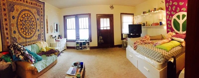 9 West State Uptown Apartments - Photo 7 of 13