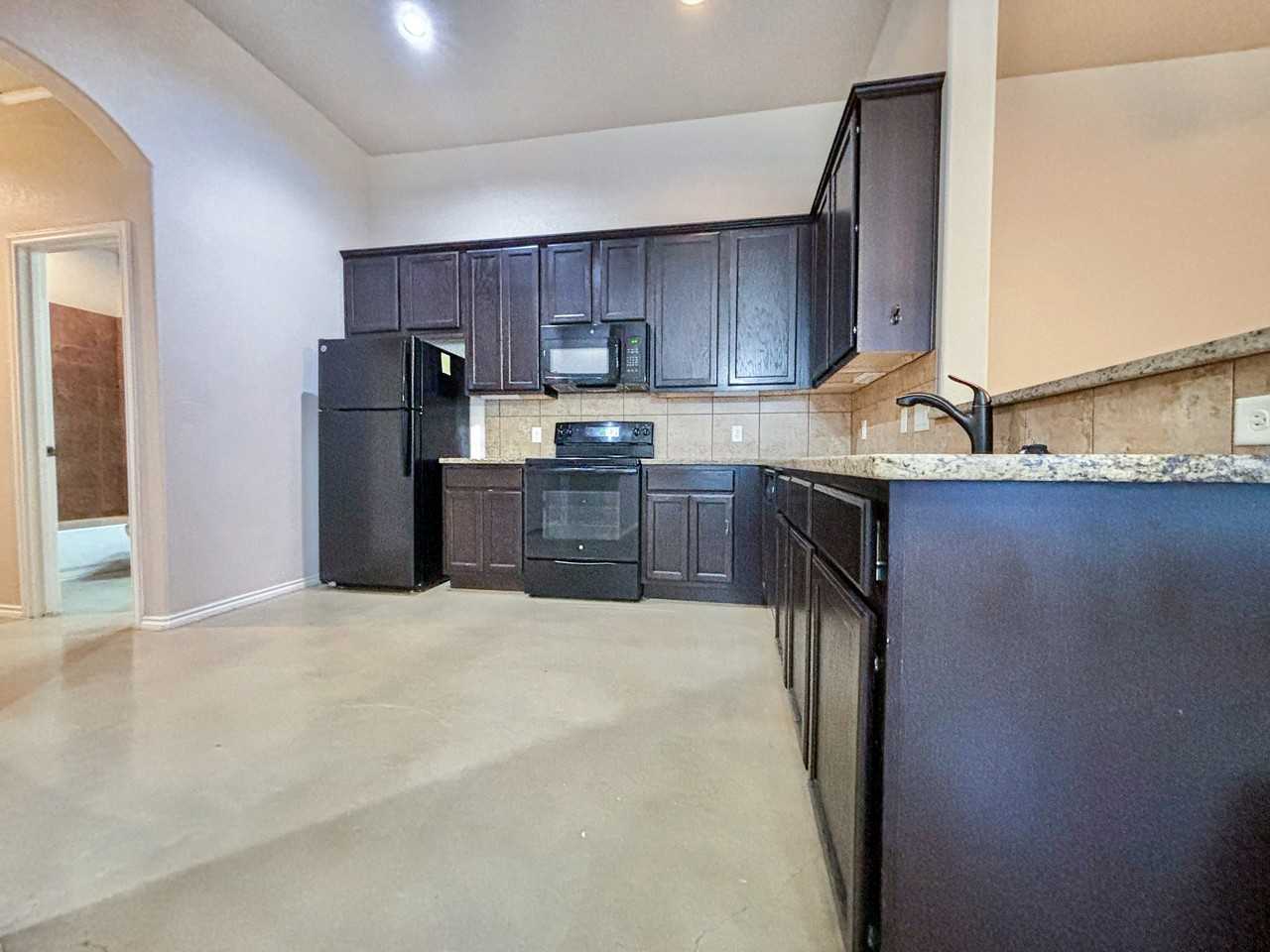 752 Saengerhalle Road (2) - Photo 7 of 17