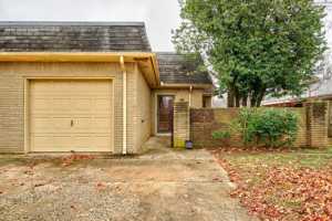 featured image of 2242 Donna Dr