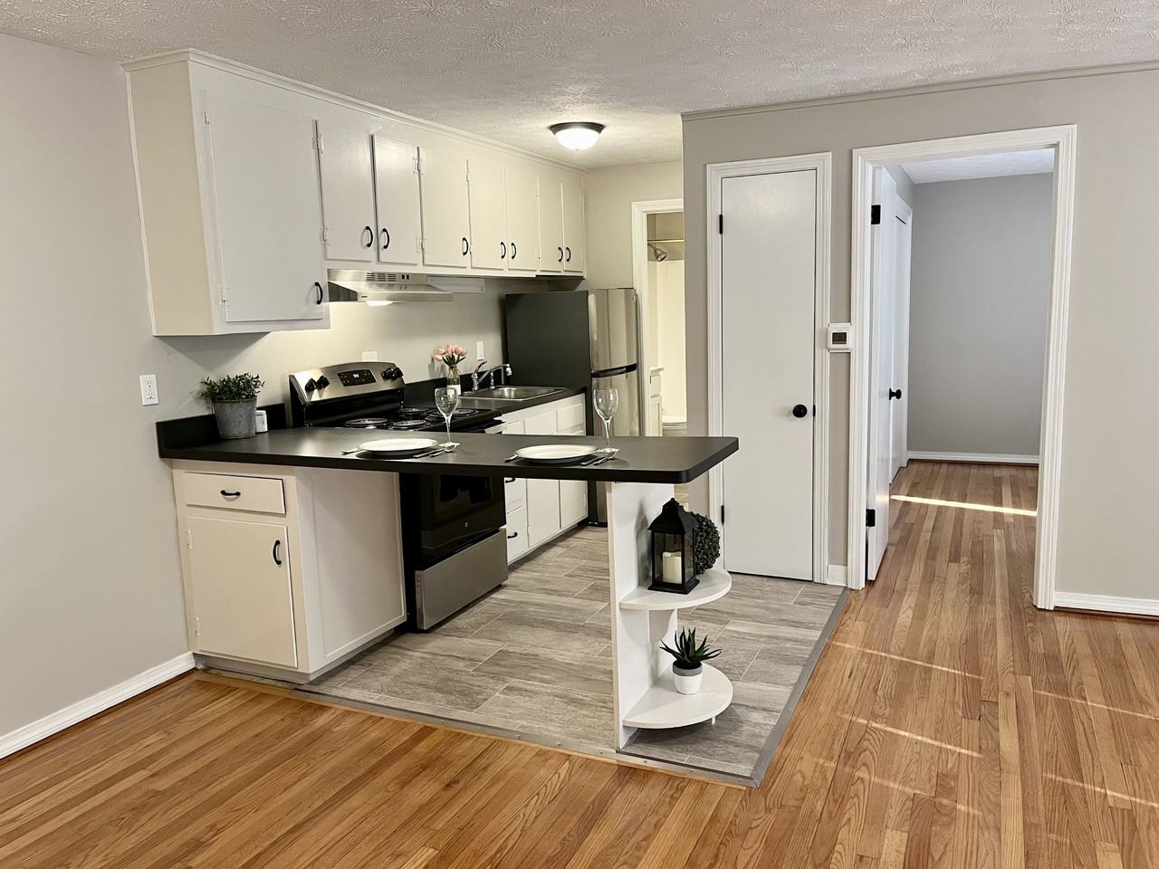 Deer Mountain Apartments - Photo 4 of 9