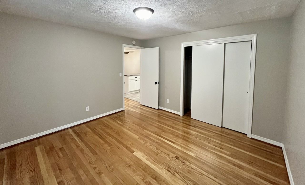 Deer Mountain Apartments - Photo 7 of 9