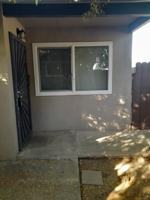 featured image of 4373 N Chestnut Ave