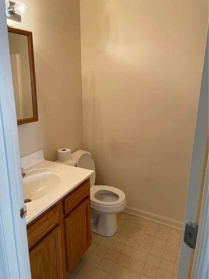 201 Aqueduct Drive - Photo 4 of 7