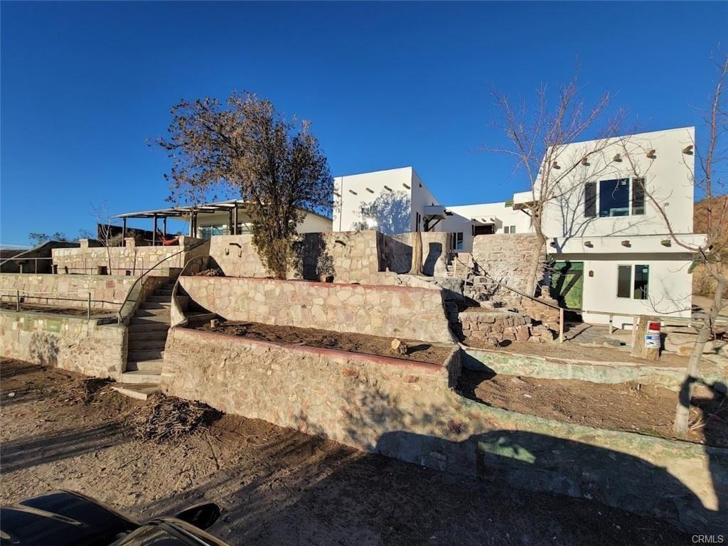 200 W White Street - Photo 2 of 10