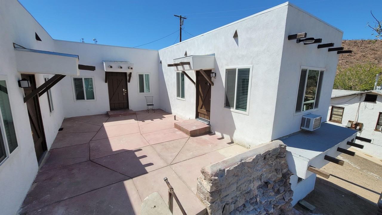 200 W White Street - Photo 6 of 10