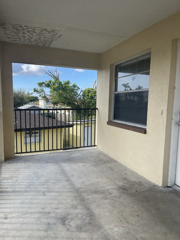 11410 Char Ann Drive - Photo 2 of 12