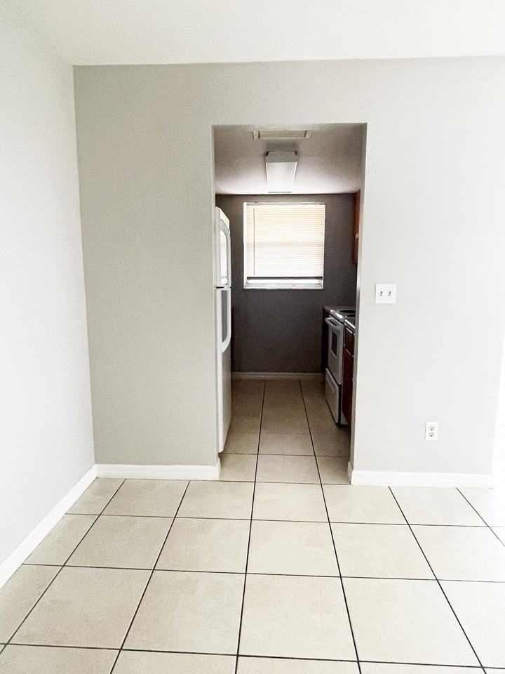 11410 Char Ann Drive - Photo 7 of 12