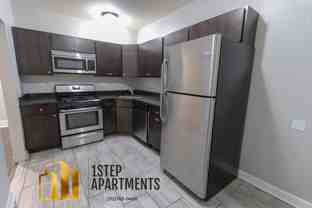 1400 N Harding Ave - Photo 1 of 1