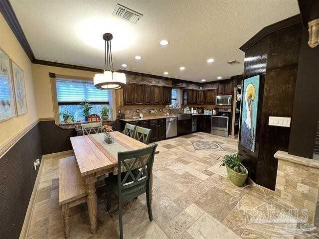 Innerarity Point Road- 14013 - Photo 3 of 17