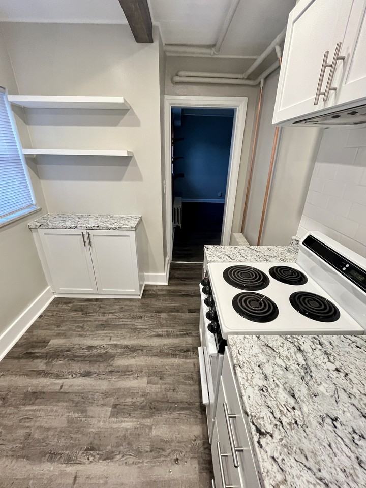 Bancroft 1 (B1) - Photo 2 of 13