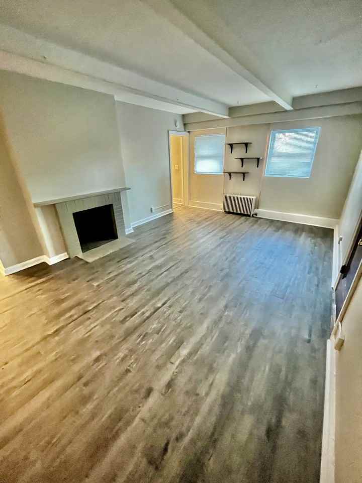 Bancroft 1 (B1) - Photo 3 of 13