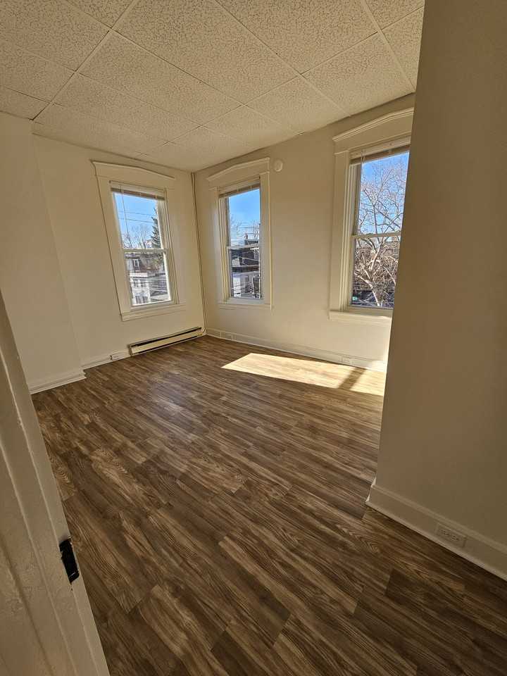 303 N Lime St - Photo 7 of 13