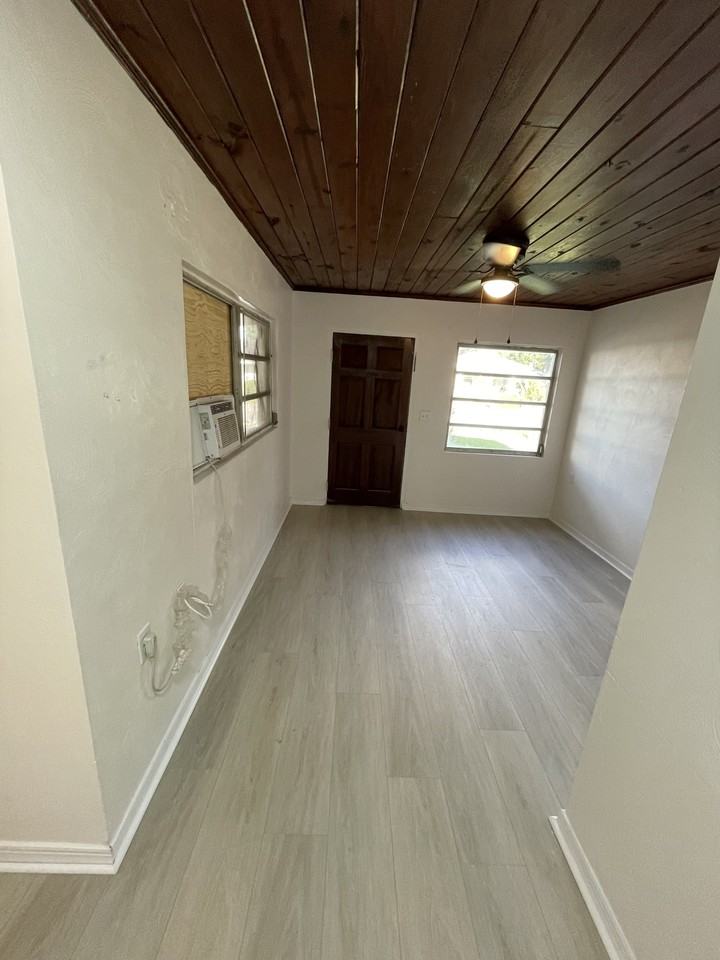 702 North 8th Street - Photo 2 of 14