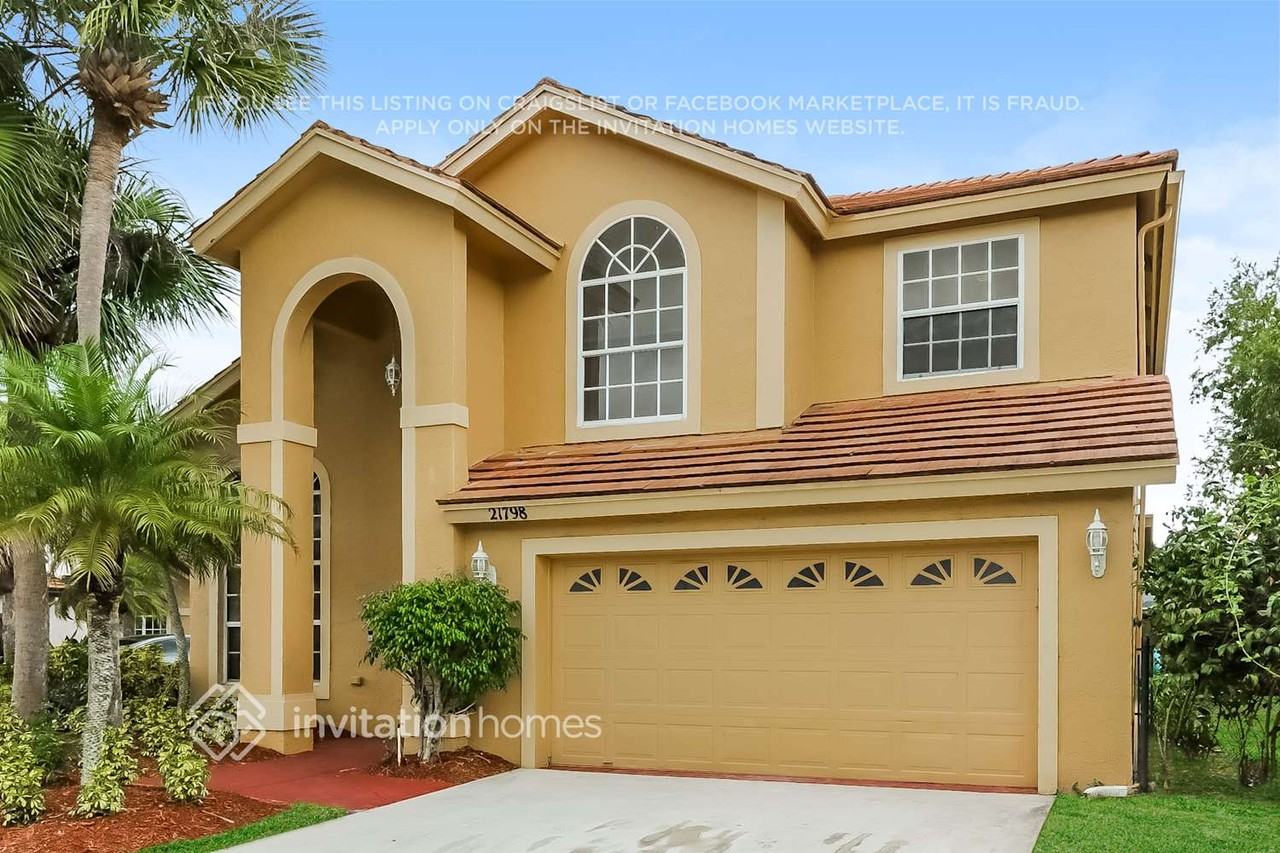 21798 Philmont Ct - Photo 3 of 18