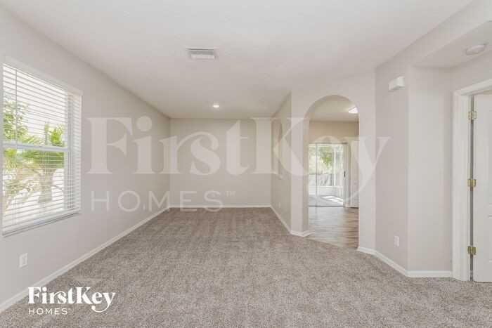 1044 Lake Shore Ranch Dr - Photo 3 of 15