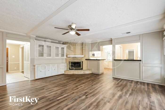 4146 Meadowbank Dr - Photo 3 of 15