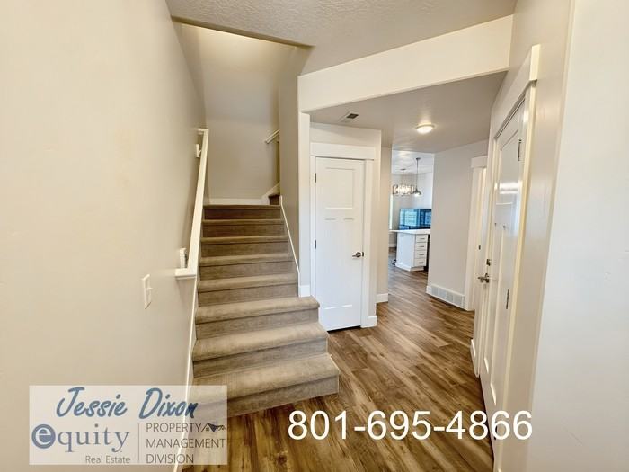 2383 W Jade Way - Photo 2 of 23