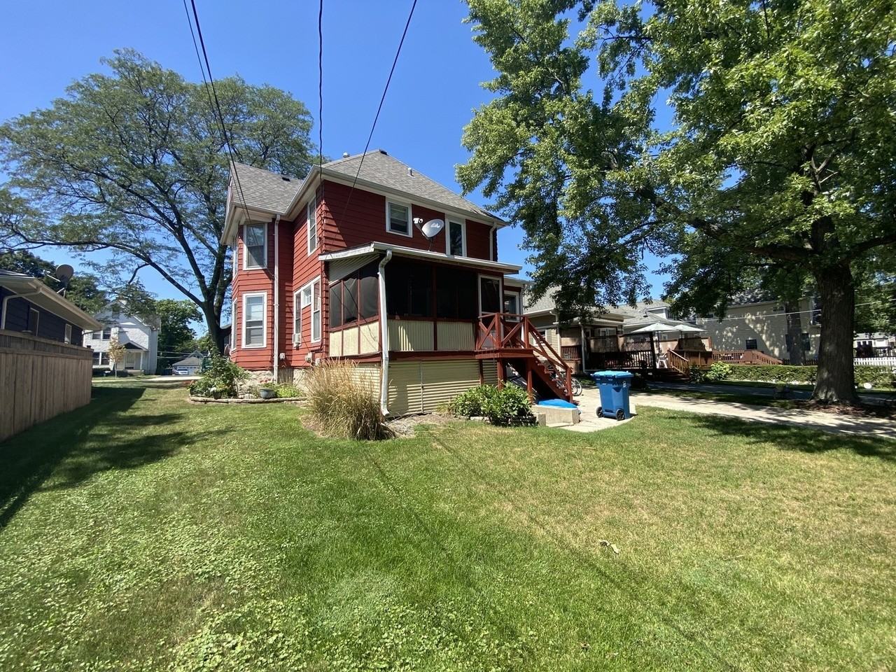 4711 Main St #1 - Photo 3 of 11