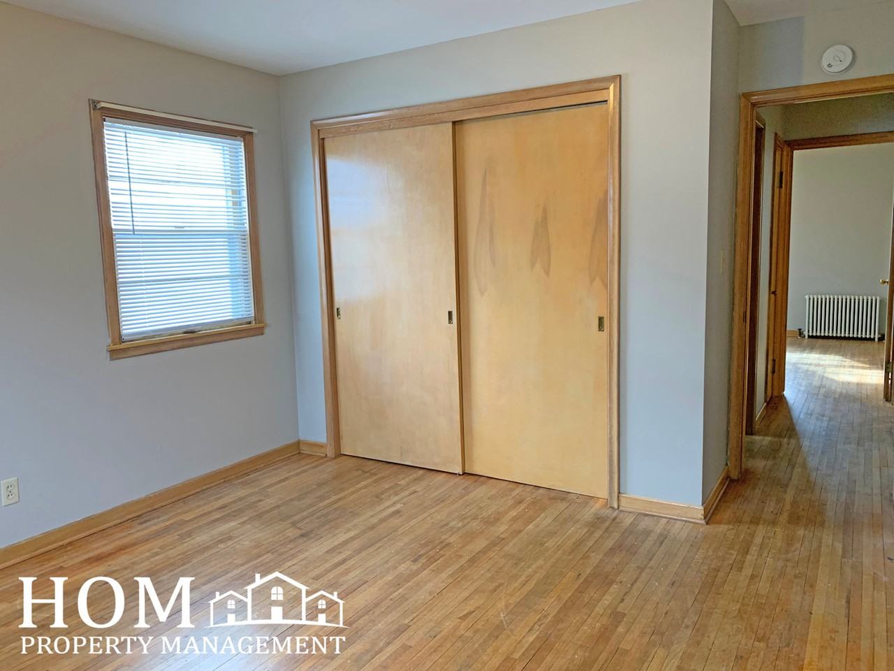 225 E Spring St #1 - Photo 5 of 8