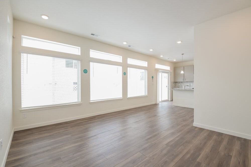 4654 Tower Dr - Photo 4 of 17