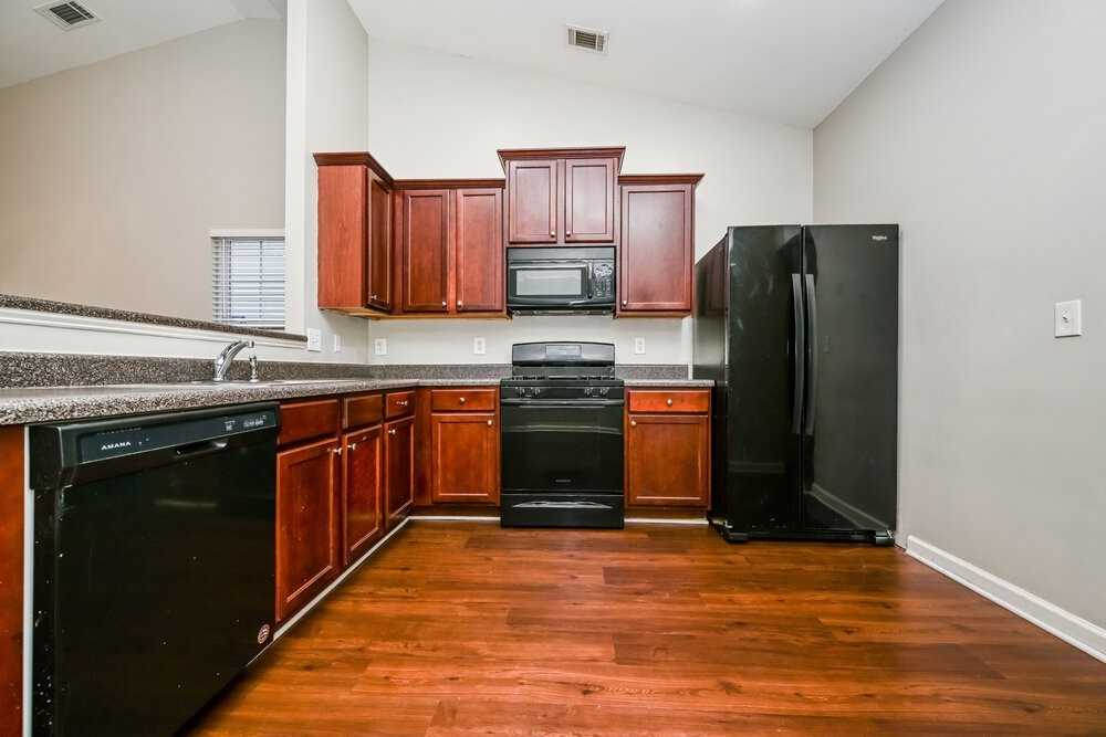 1285 Winwood Dr - Photo 6 of 16