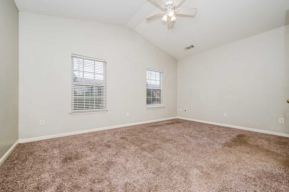 1285 Winwood Dr - Photo 7 of 16