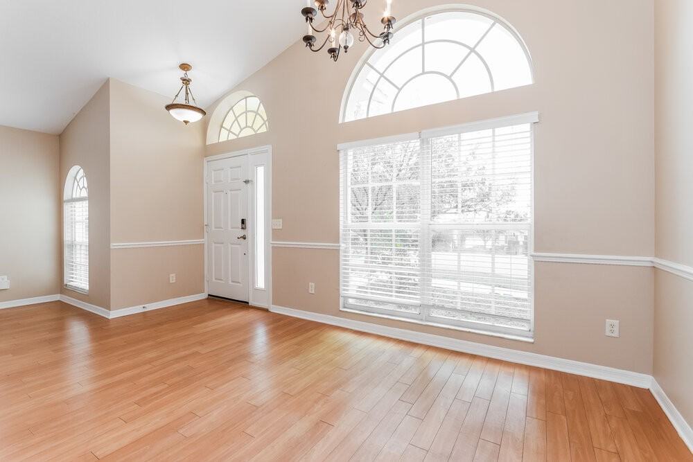 10500 Mira Lago Ln - Photo 7 of 16