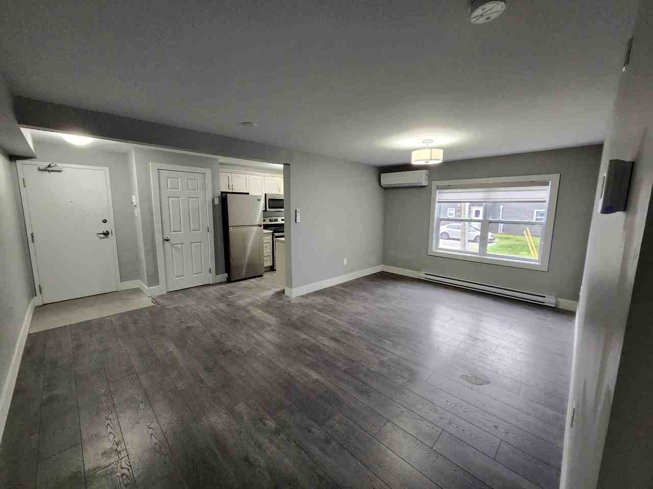 4 Mitchell St #3