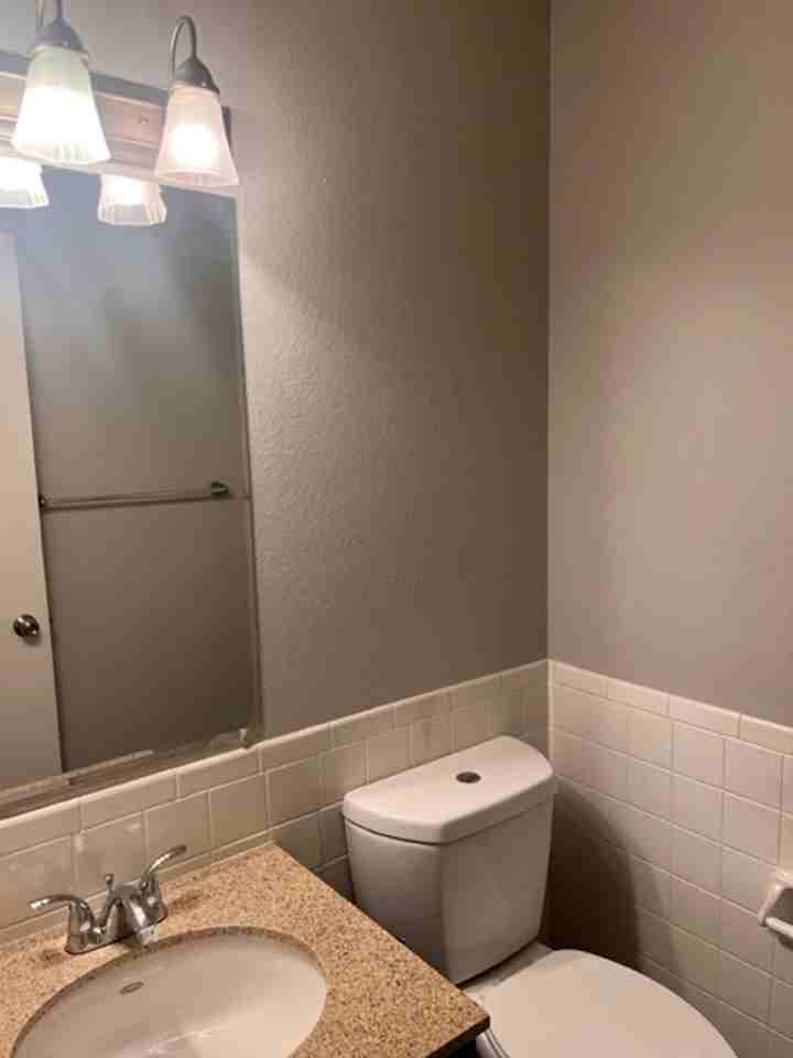 1000 S Woodlawn Street - Photo 6 of 50