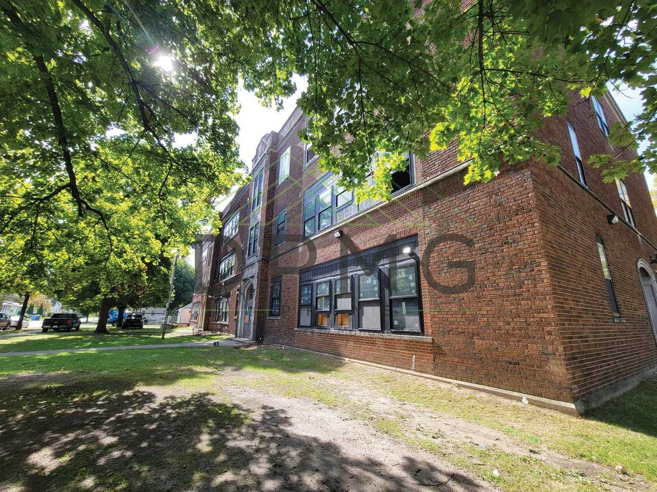 1030 S Holmes St #213 - Photo 2 of 7