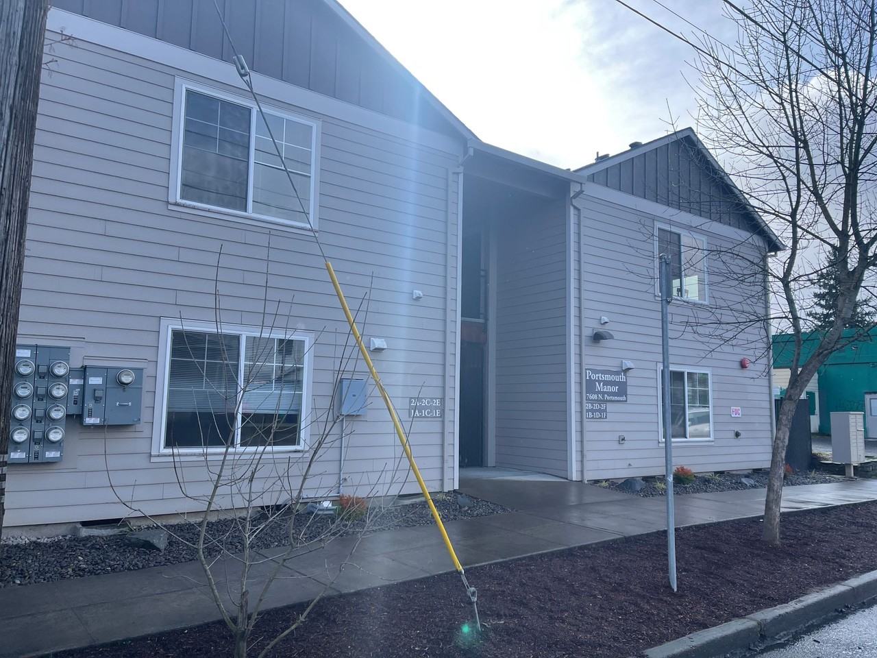 Por01 - Portsmouth Manor - Photo 3 of 3