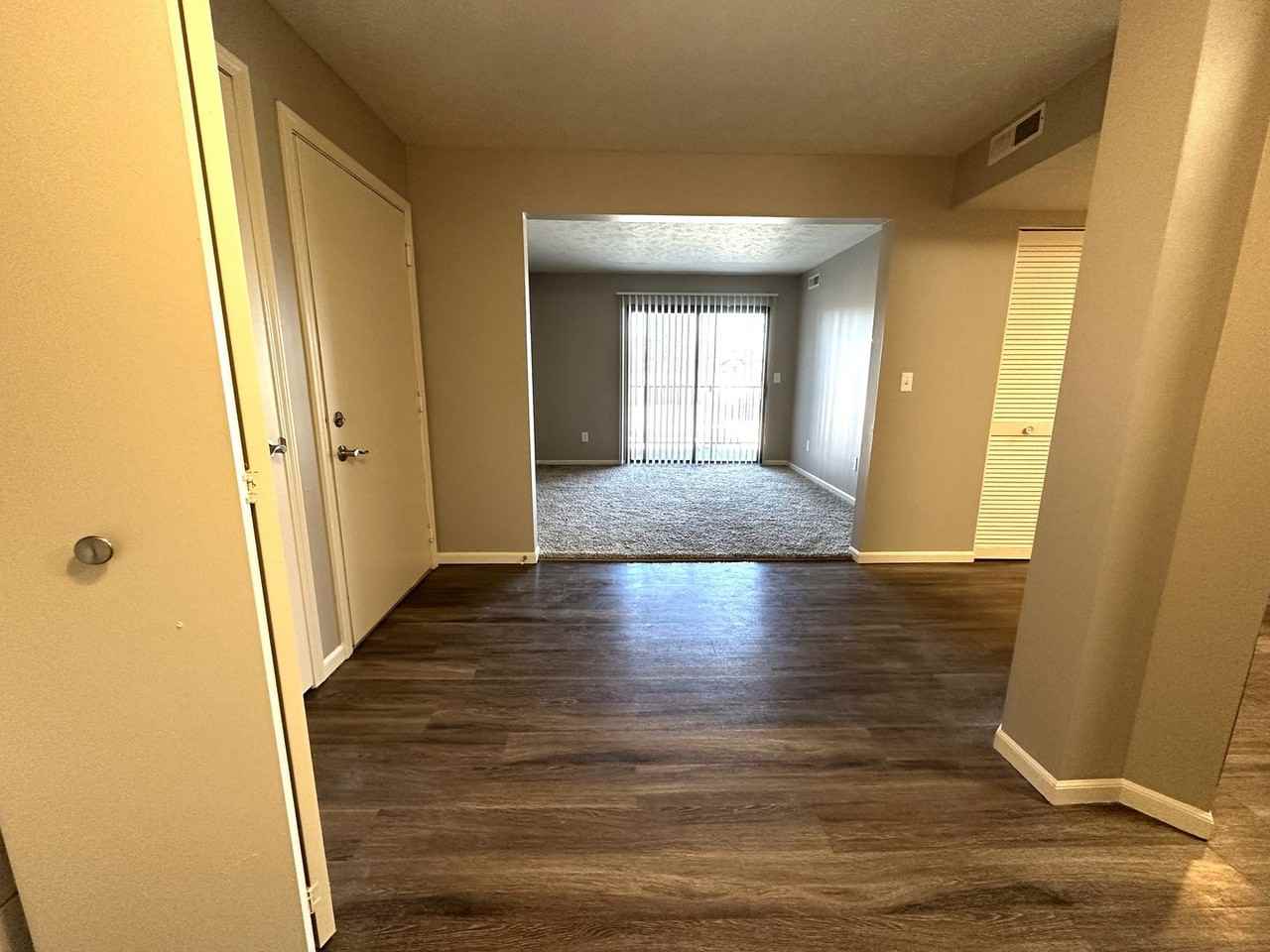 Fox Hill Apartments - Photo 6 of 18