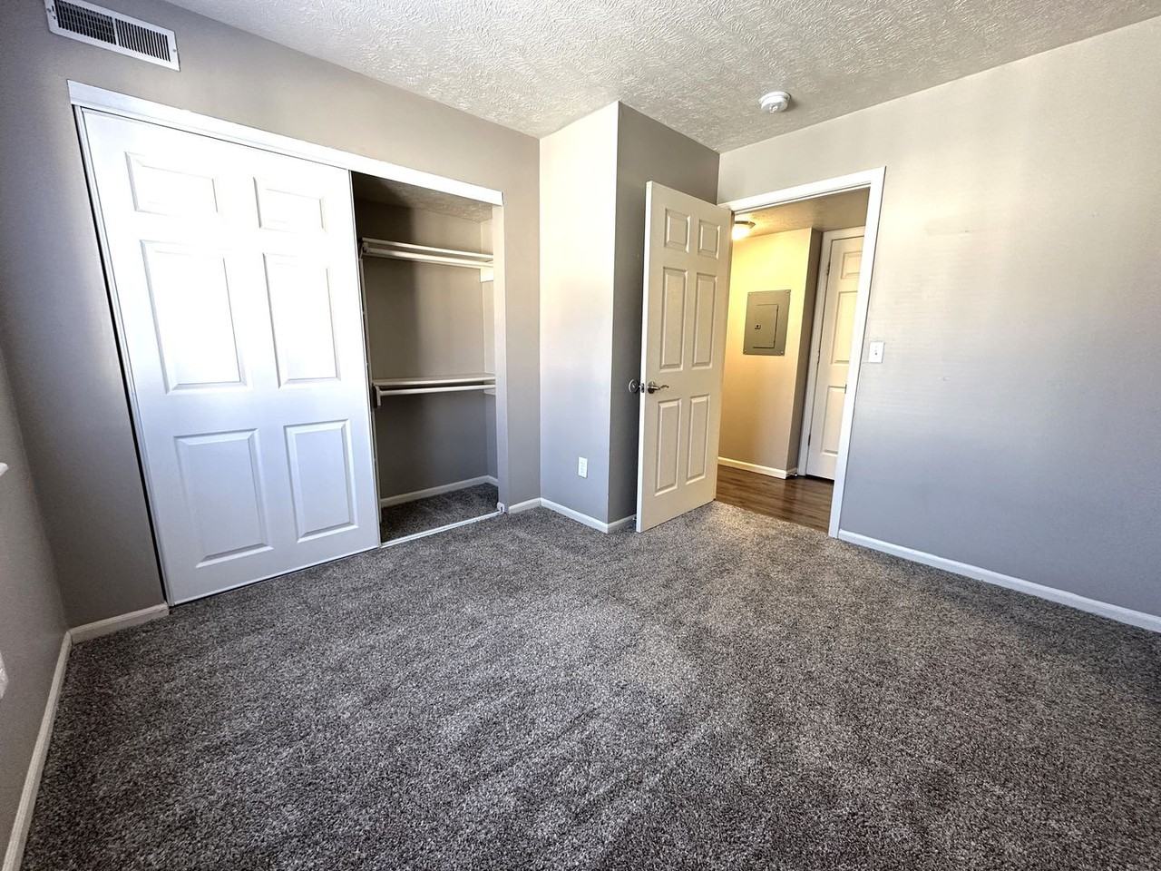 Fox Hill Apartments - Photo 7 of 15