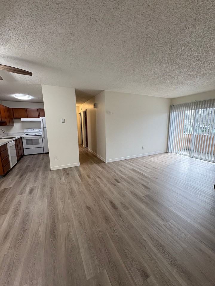 Willow Wood - Photo 3 of 38