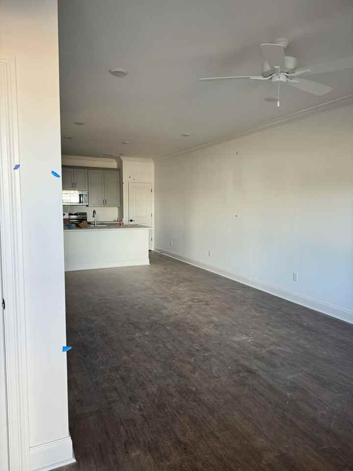 501 Rosewood Ln - Photo 4 of 21