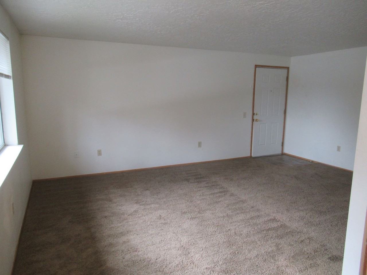 4267 Tiffany Pl Ne - Photo 6 of 11