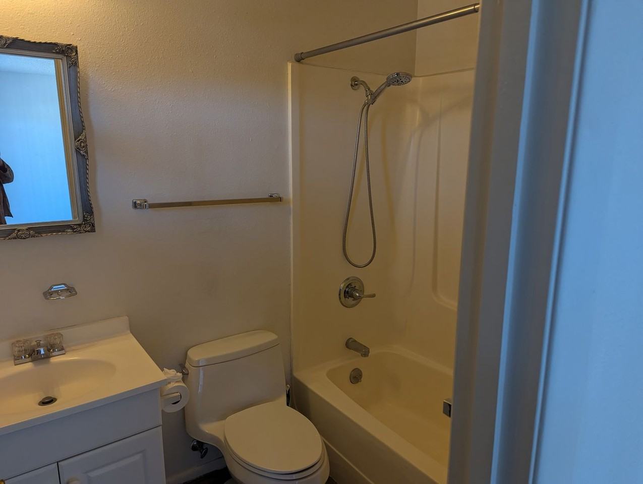 75 Park Ln #C - Photo 5 of 12