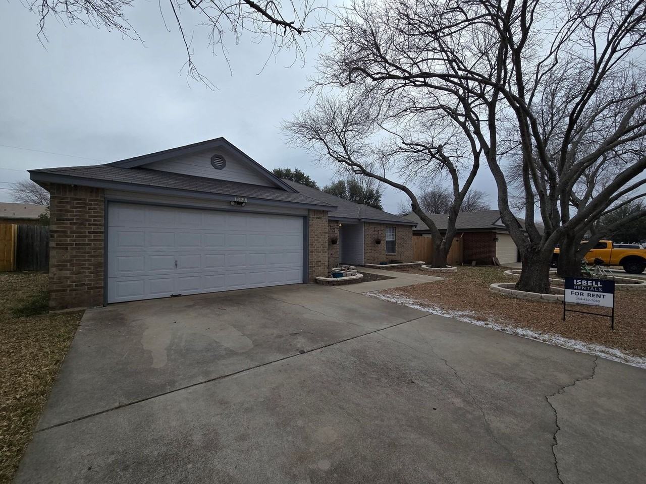 1820 Fleetwood Dr - Photo 2 of 26