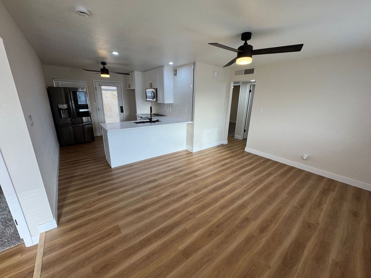 1408 Palm St - Photo 2 of 26