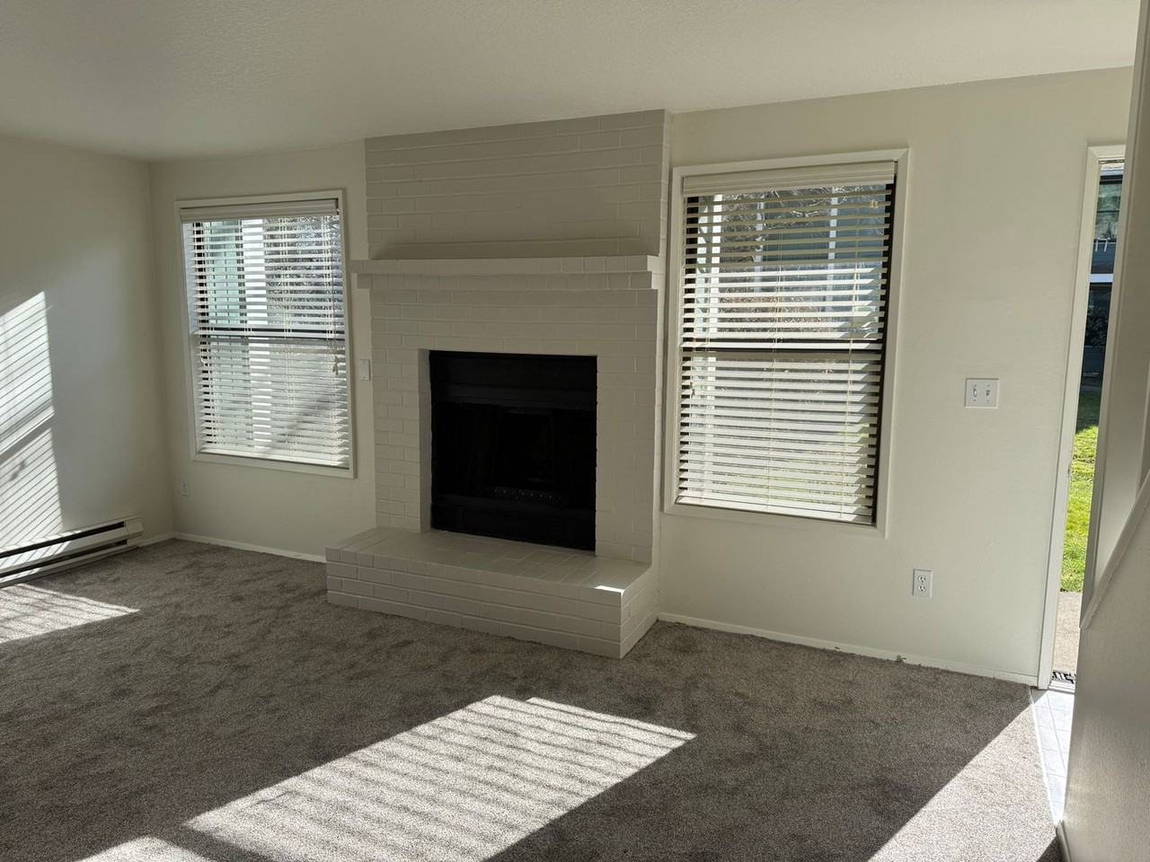 7905 Sw Fanno Creek Dr - Photo 2 of 28