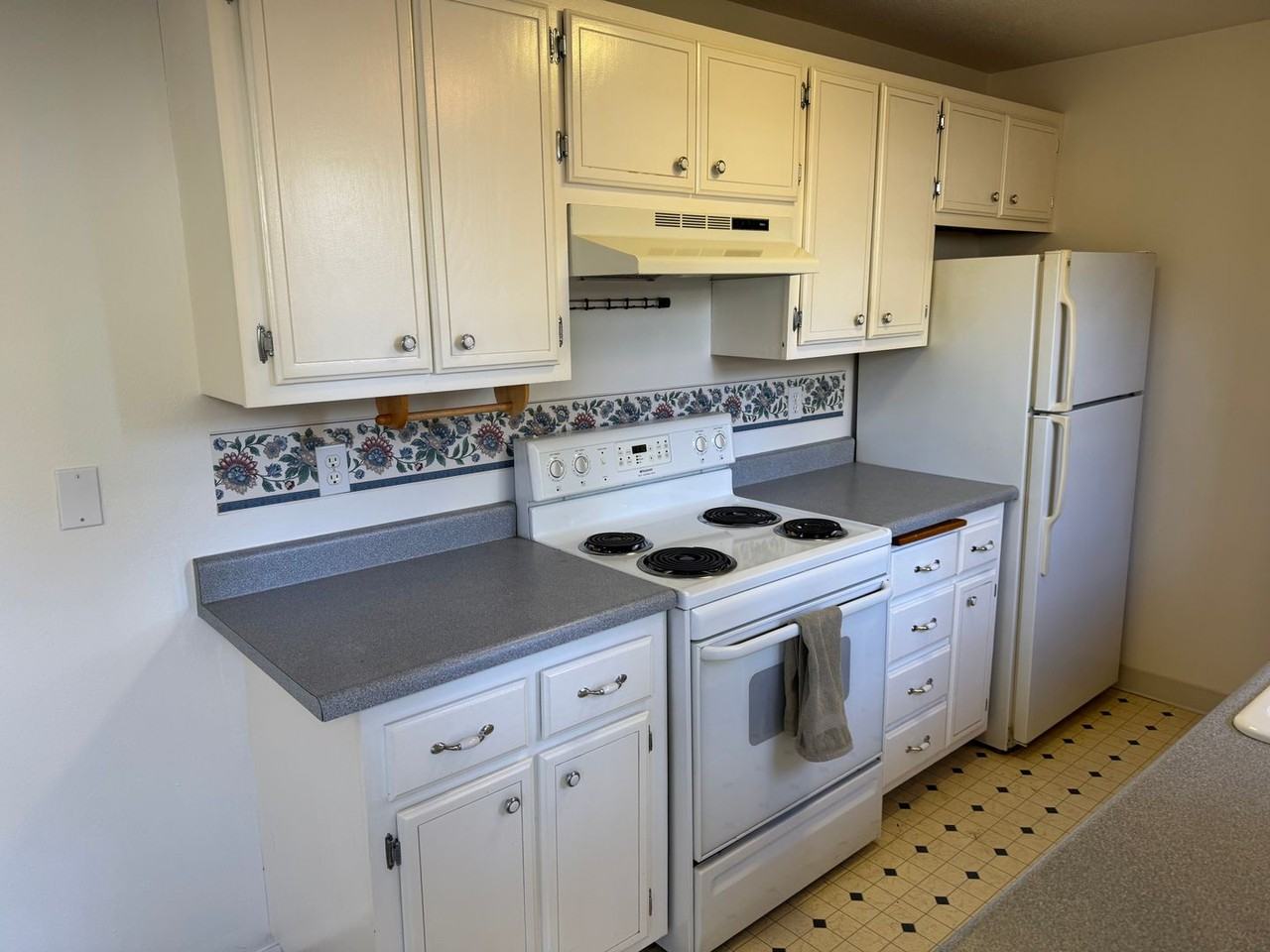 7905 Sw Fanno Creek Dr - Photo 3 of 28