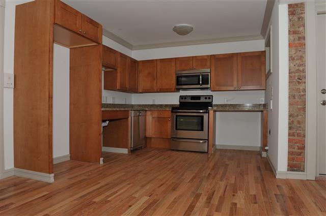 916 W TRINITY - Photo 2 of 11