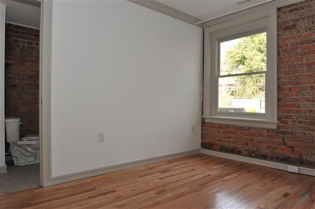 916 W TRINITY - Photo 4 of 11