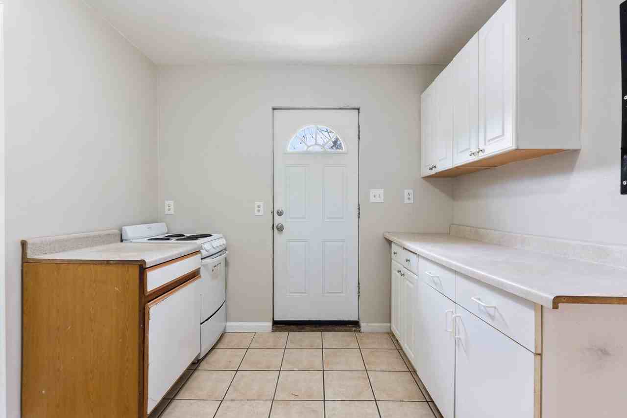 6028 Ne Ainsworth St #D - Photo 2 of 12