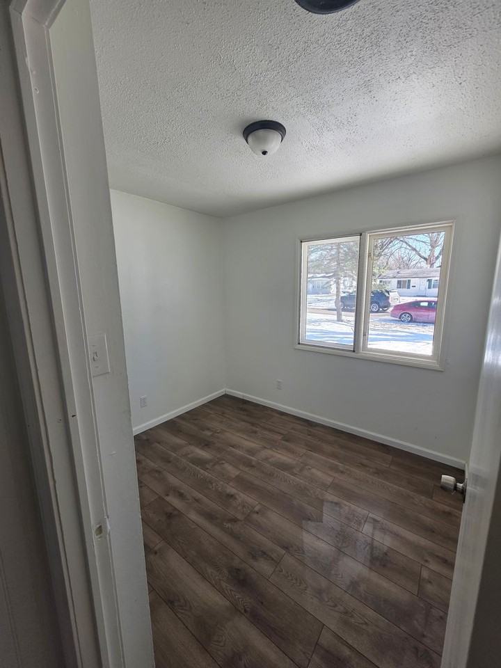 14 W Adams Dr - Photo 6 of 8